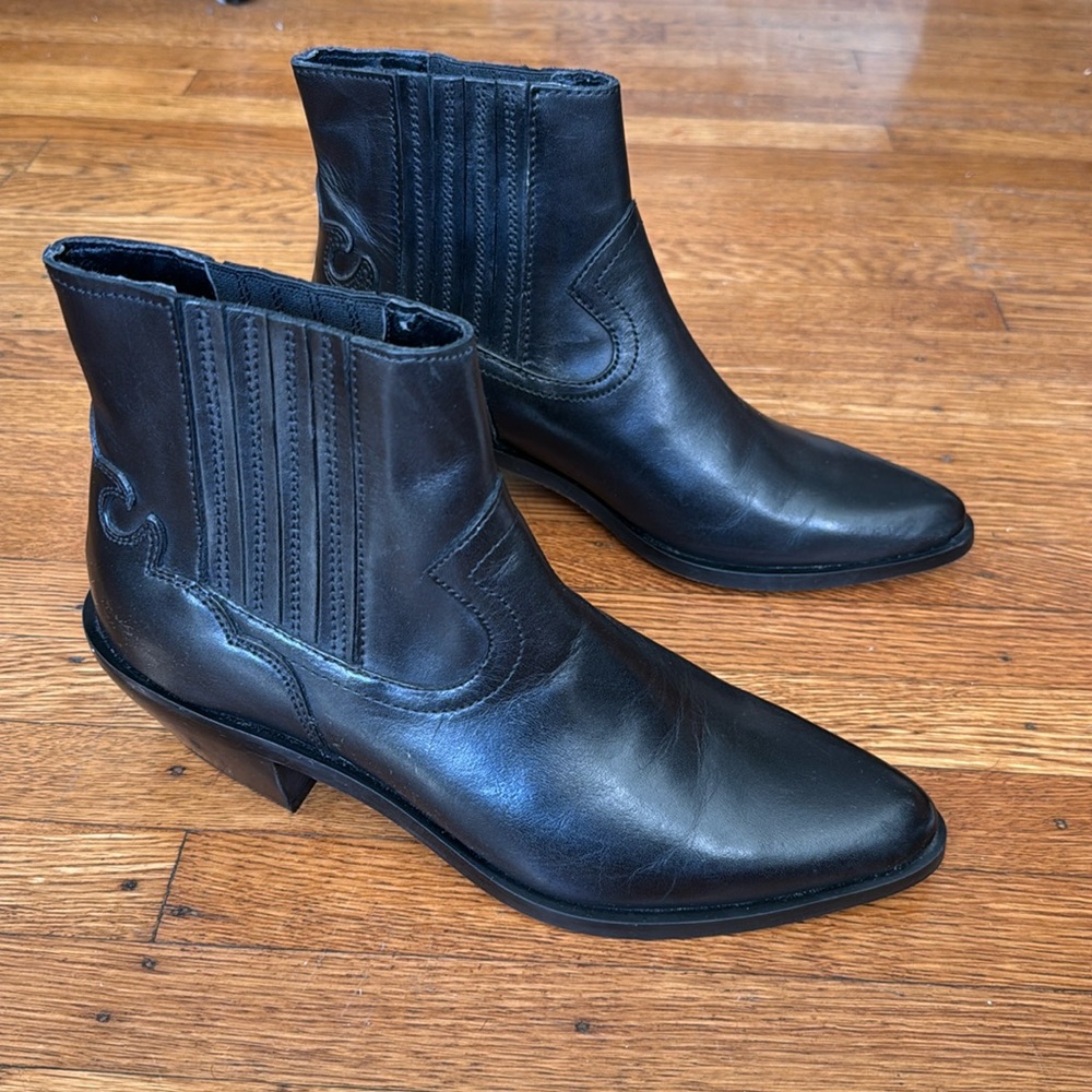 Western Style Black Leather Ankle Boot: Women’s US 6